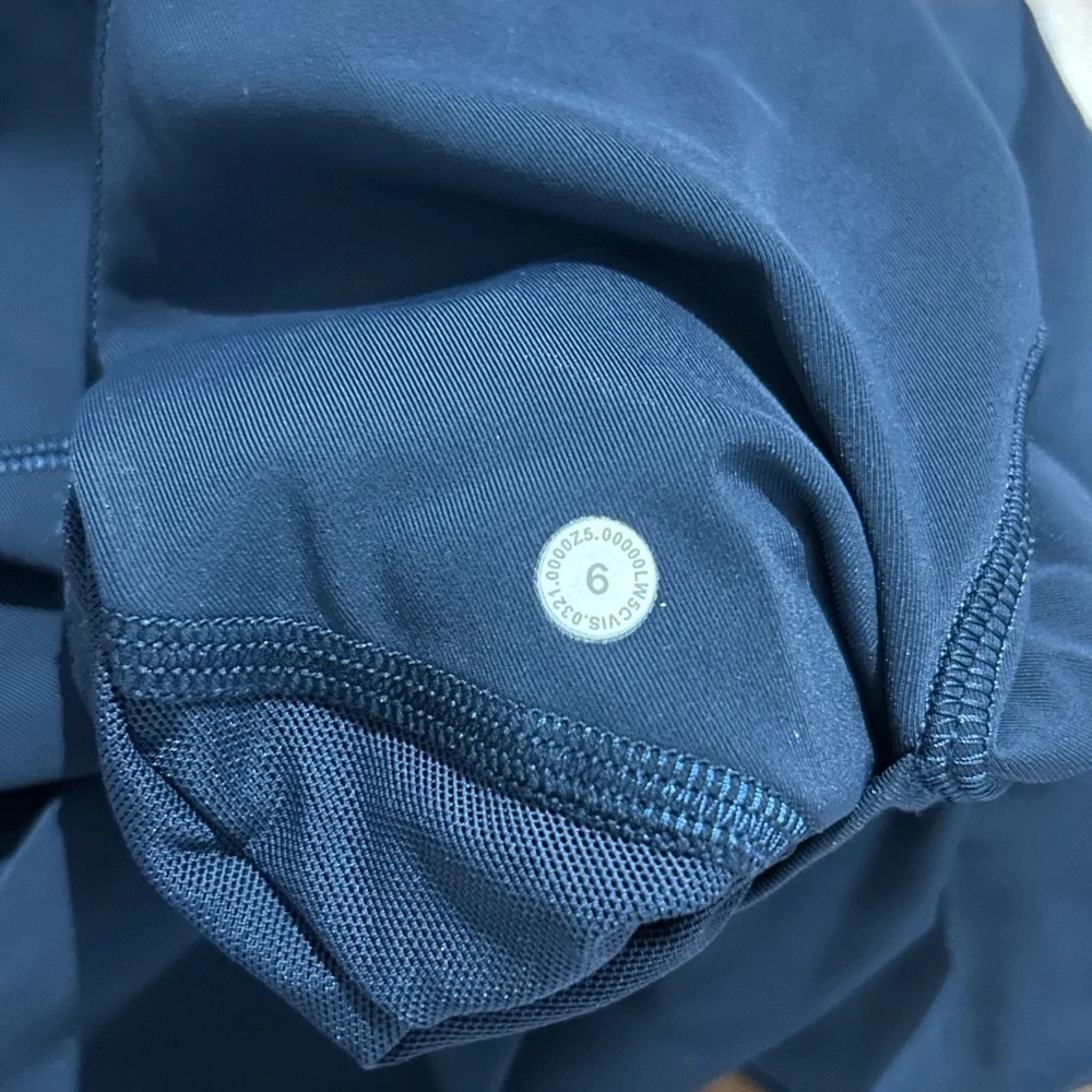 Lululemon power thru leggings 25in size 6 - Picture 5 of 5